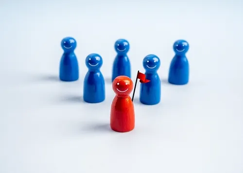 先頭に赤い人形それに並ぶ5つの青い人形